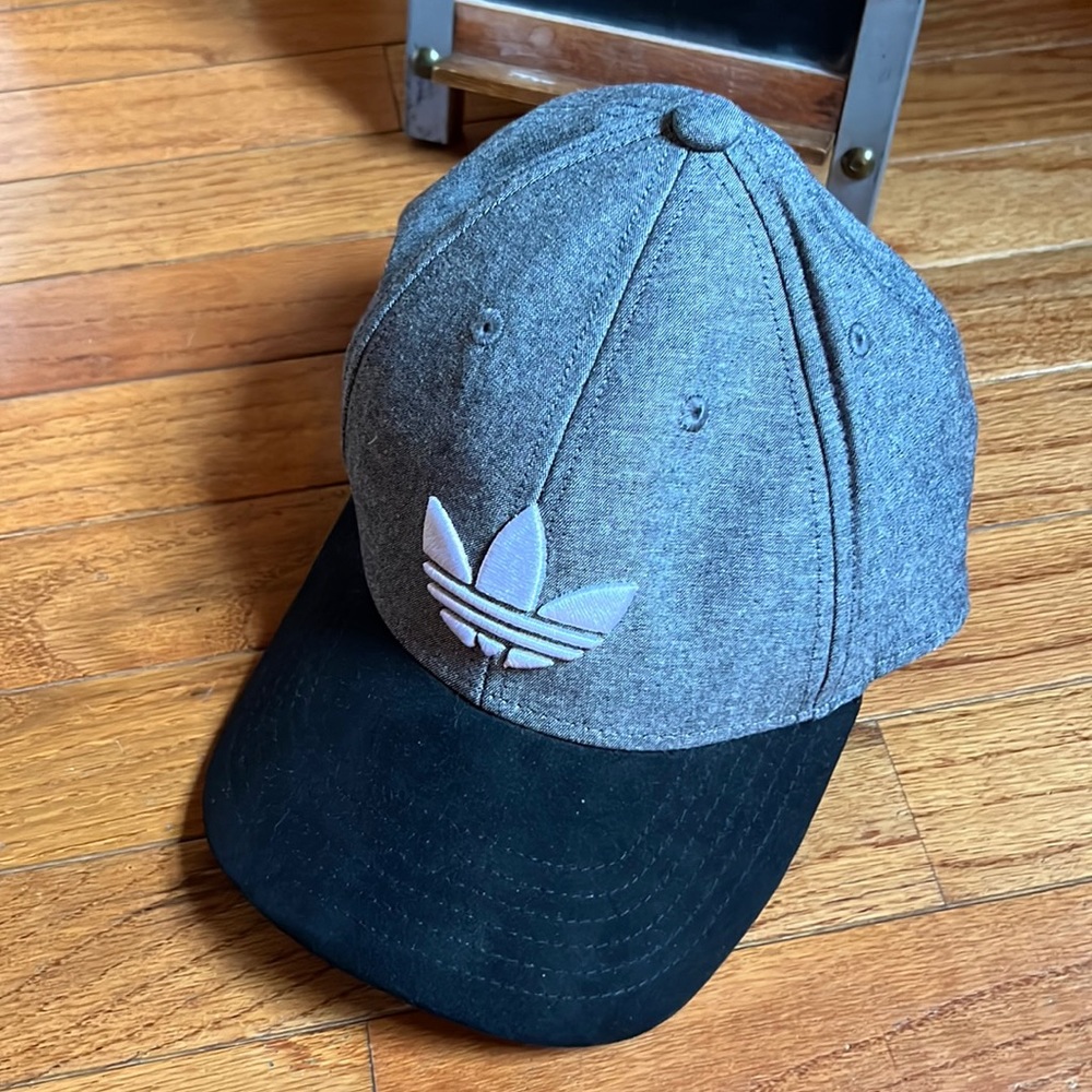 Adidas Snap-Back Hat, Cap, sz. OSFM - NWOT